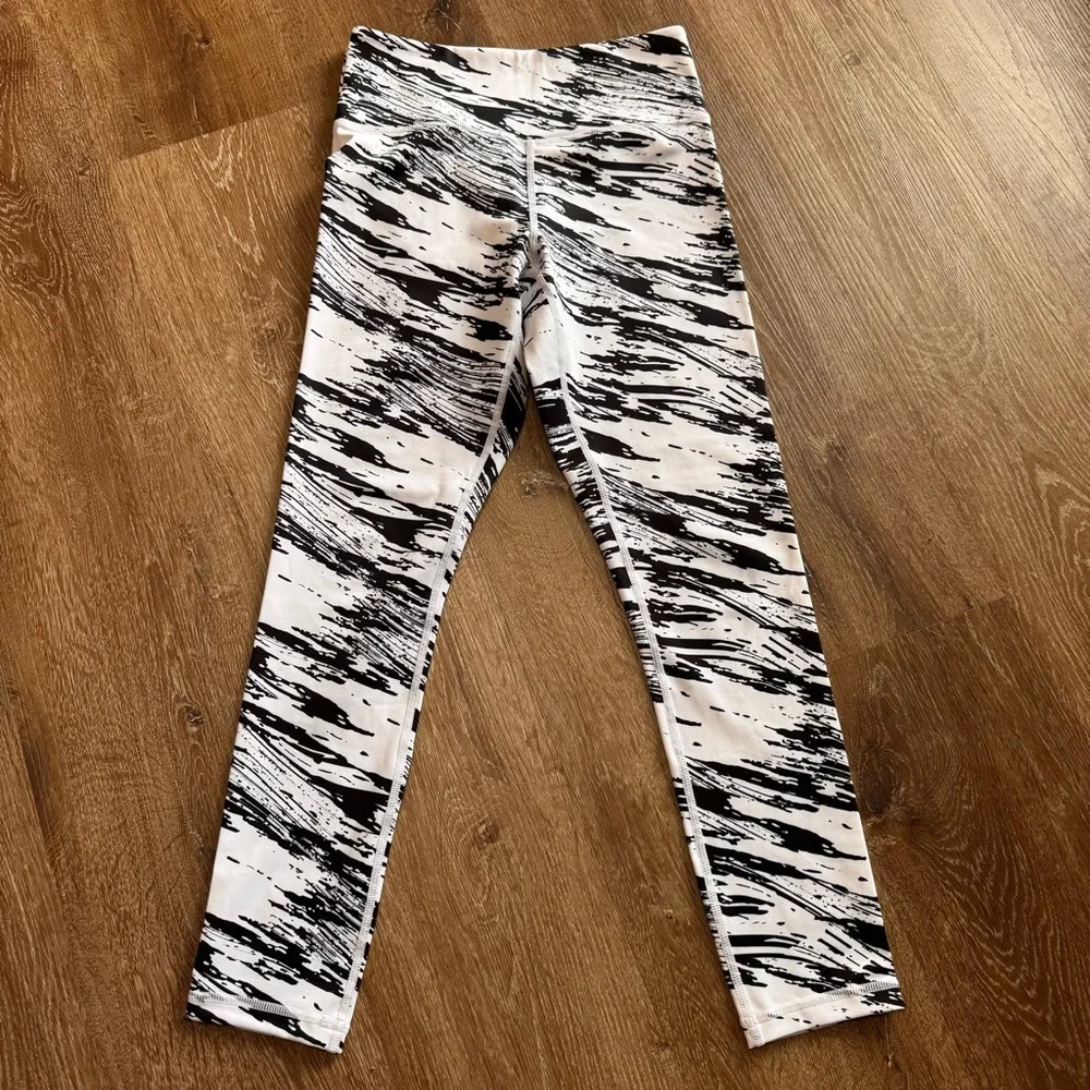 Zyia White Radical Light n Tight Hi-Rise 7/8 24